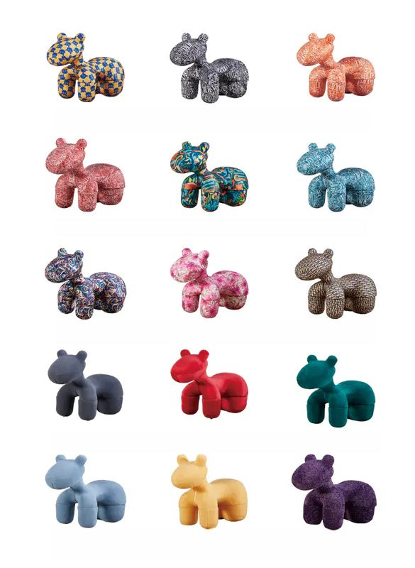 Animal-shaped stools and decorative chairs, ideal for modern interiors, art-inspired spaces, cafes, hotel lobbies, and galleries. Wholesale options available for bulk orders directly from China.