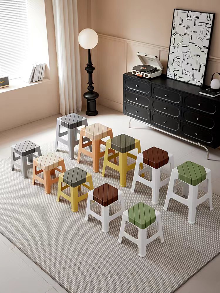 Stackable ergonomic stools for versatile seating in homes and commercial spaces, ideal for bulk wholesale from Chinese manufacturers.