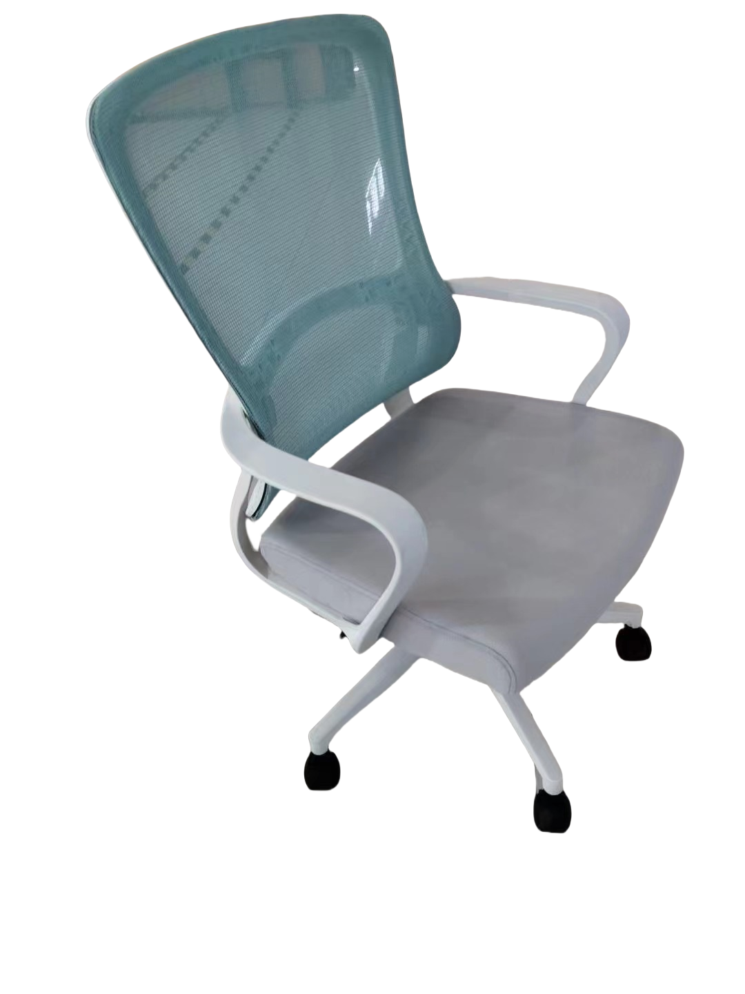 Ergonomic mesh office chair with adjustable backrest and wheels, ideal for home offices or corporate workspaces. Available for bulk wholesale directly from Chinese manufacturer.